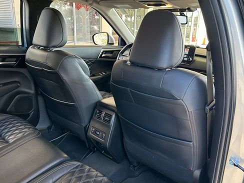 Used 2022 Mitsubishi Outlander SEL image 36