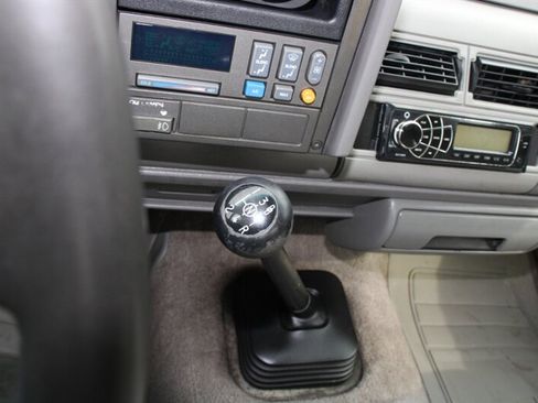 Used 1993 Chevrolet Silverado 1500 2WD Regular Cab image 8