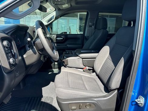 Used 2022 Chevrolet Silverado 1500 Custom w/ LPO, Dark Essentials Package AWD/4WD image 15