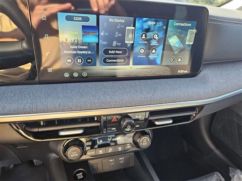 New 2026 Nissan Kicks SV image 18