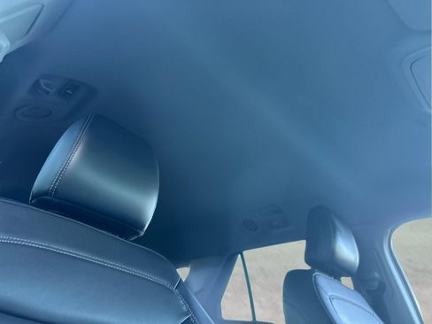 Used 2024 Ford Explorer XLT w/ Equipment Group 202A image 18