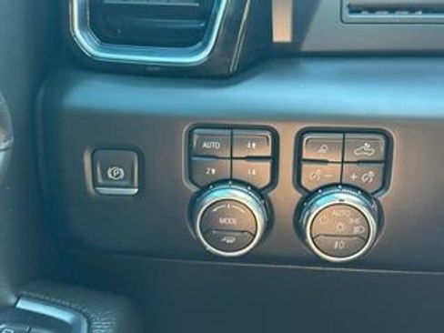 Used 2024 GMC Sierra 2500 Denali image 26