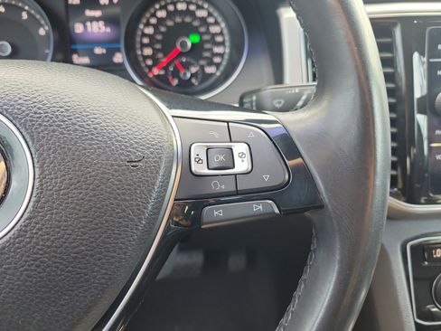 Used 2018 Volkswagen Atlas SEL FWD image 29