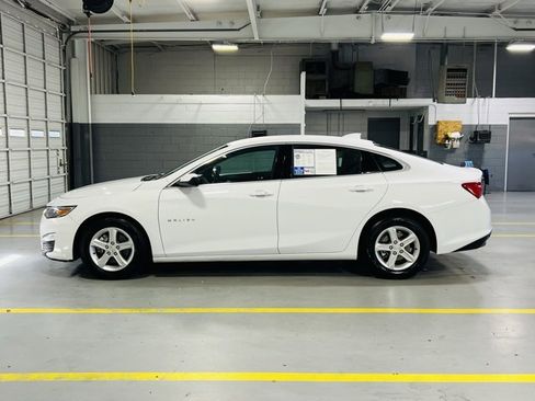 Used 2024 Chevrolet Malibu LT image 14