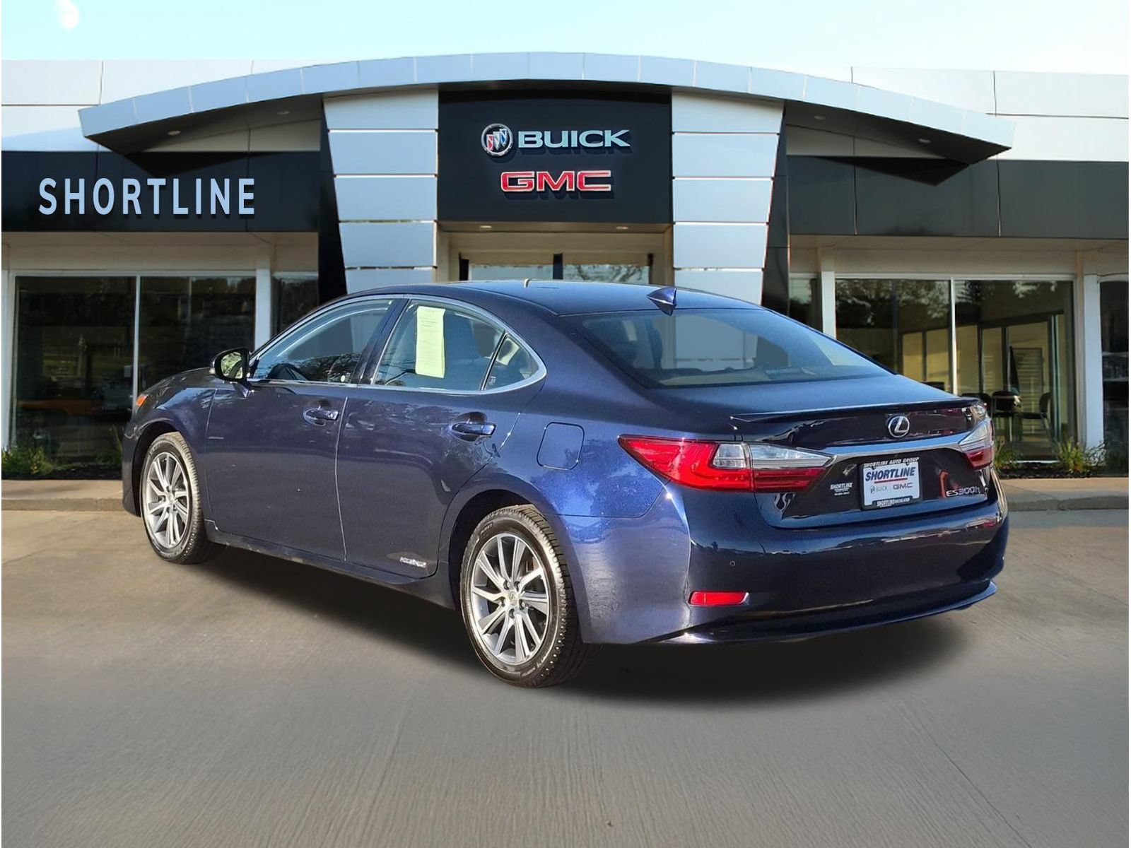 Used 2016 Lexus ES 300h w/ Navigation System Package FWD image 5