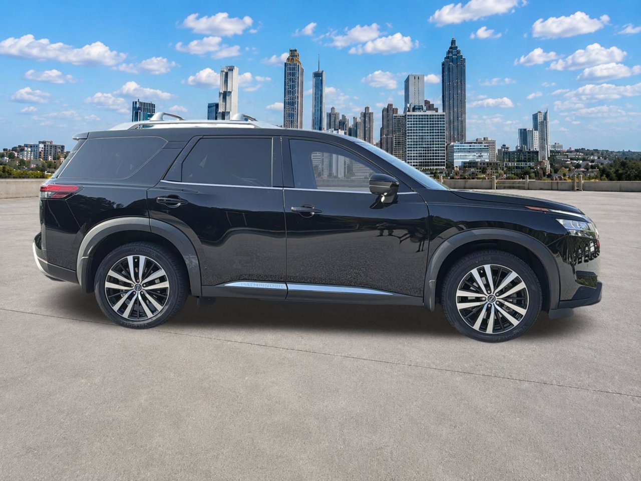 Certified 2024 Nissan Pathfinder Platinum w/ Cargo Package FWD image 31