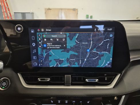 Used 2026 Chevrolet Equinox LT w/ Safety and Technology Package image 32