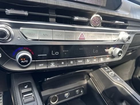 Used 2023 Kia Telluride SX Prestige AWD/4WD image 24