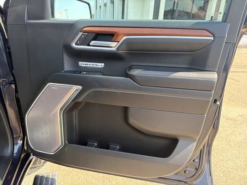 Used 2023 GMC Sierra 1500 Denali w/ Denali Reserve Package AWD/4WD image 18