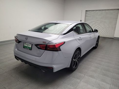 Used 2024 Nissan Altima 2.5 SR w/ SR Premium Package image 9