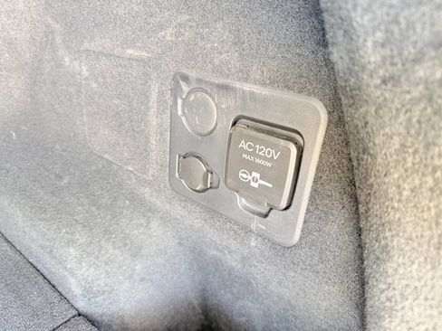 Used 2023 Fisker Ocean One image 28