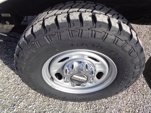 Used 2022 Ford F250 XL w/ Power Equipment Group image 31