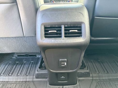 Used 2024 GMC Terrain SLT w/ LPO, Floor Liner Package image 20