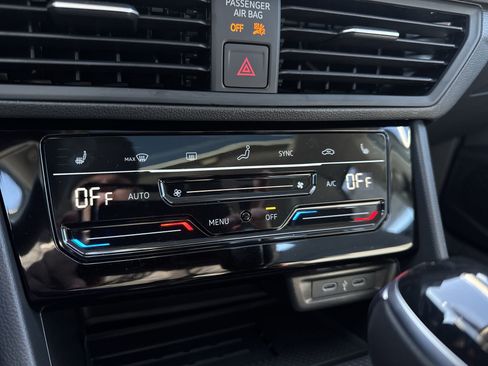 New 2026 Volkswagen Jetta SE image 34