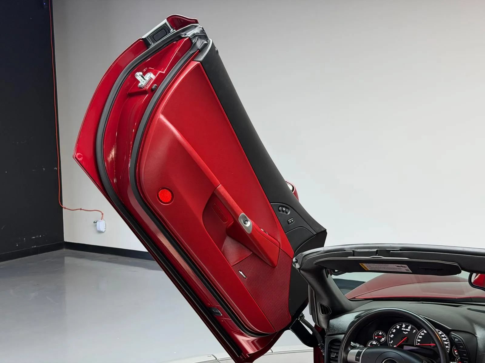 Used 2009 Chevrolet Corvette Convertible w/ Preferred Equipment Group RWD image 18