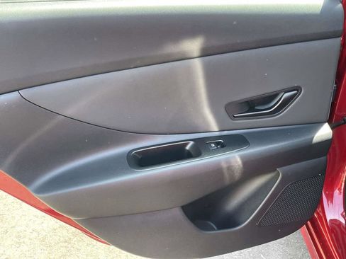 Used 2025 Hyundai Elantra Sport FWD image 8