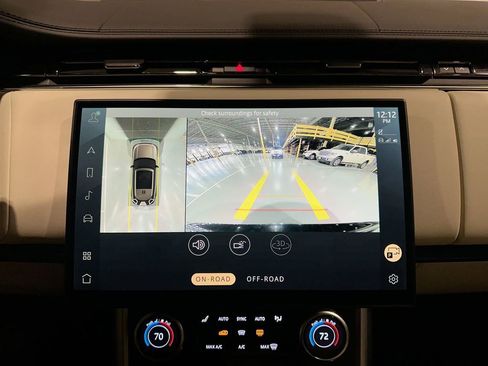 Certified 2023 Land Rover Range Rover SE image 16