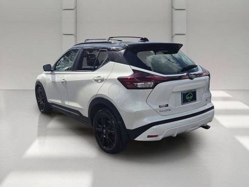 Used 2024 Nissan Kicks SR w/ Exterior Package FWD image 3