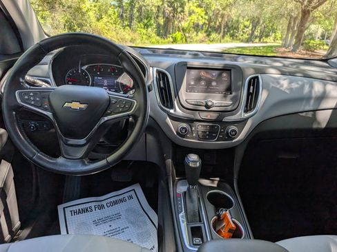 Used 2020 Chevrolet Equinox LT image 13