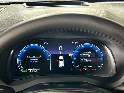 Used 2024 Toyota Venza Limited image 14