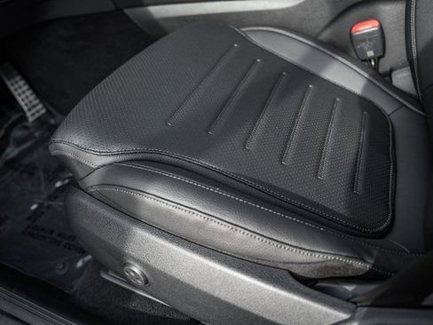 New 2026 Mercedes-Benz GLC 300 4MATIC image 29