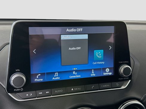 Used 2025 Nissan Sentra SV FWD image 19