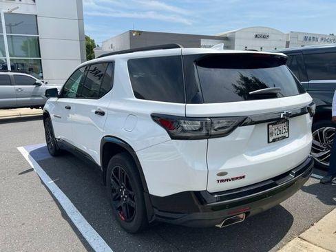 Used 2021 Chevrolet Traverse Premier w/ Redline Edition FWD image 3