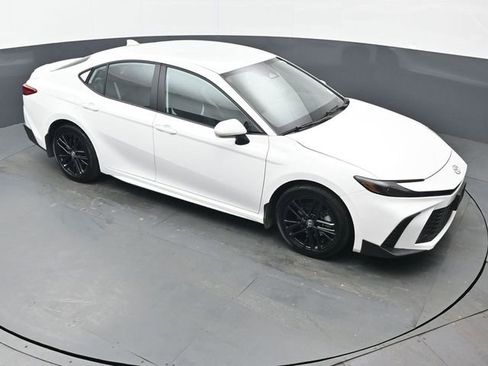 Certified 2025 Toyota Camry SE image 44