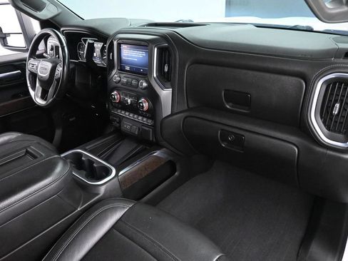 Used 2022 GMC Sierra 2500 Denali w/ Denali Ultimate Package AWD/4WD image 19