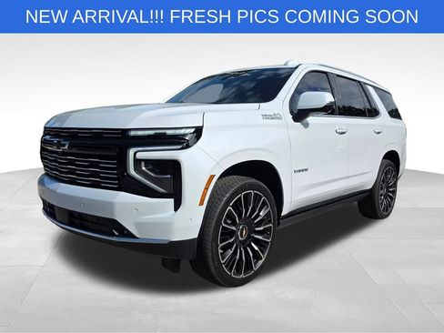Used 2026 Chevrolet Tahoe High Country AWD/4WD image 13