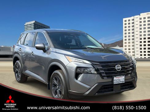 Used 2026 Nissan Rogue SV FWD image 1