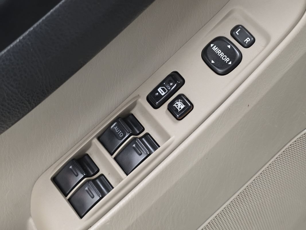 Used 2006 Toyota 4Runner SR5 AWD/4WD image 29