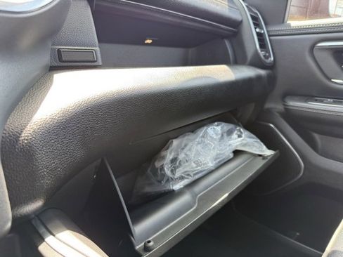 Used 2024 RAM 1500 Laramie image 33