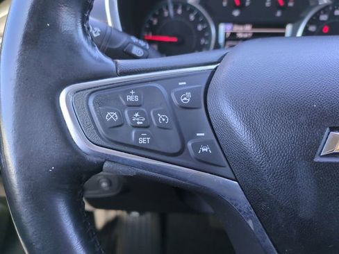 Used 2018 Chevrolet Equinox Premier image 29