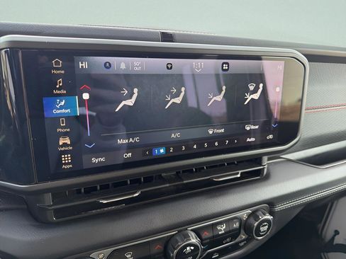 Used 2024 Jeep Wrangler Unlimited Rubicon image 25