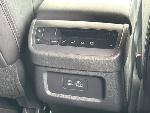 Used 2025 Nissan Pathfinder Rock Creek image 42