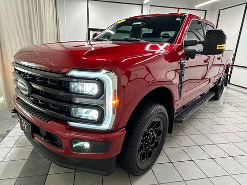 Used 2024 Ford F250 Lariat w/ Black Appearance Package image 10