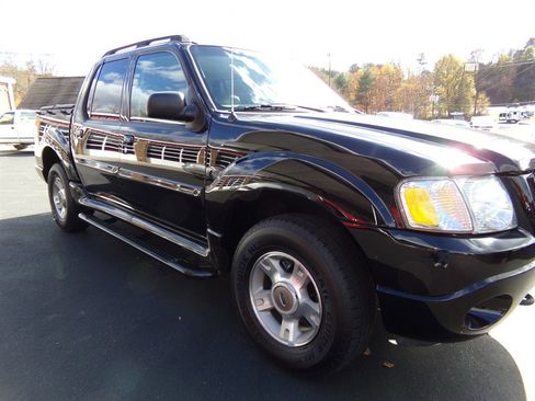 Used 2004 Ford Explorer Sport Trac XLT image 7