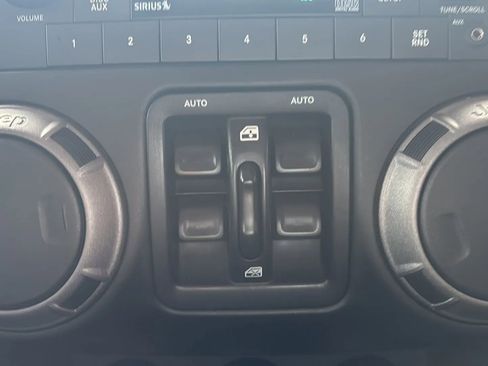 Used 2016 Jeep Wrangler Unlimited Sport w/ Quick Order Package 24S AWD/4WD image 23