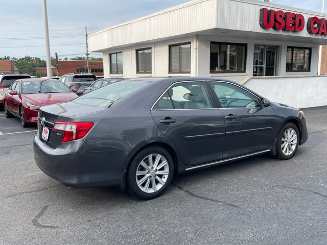 Used 2013 Toyota Camry XLE FWD image 3