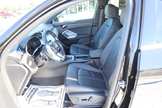 Used 2024 Audi Q3 2.0T Premium Plus AWD/4WD image 16