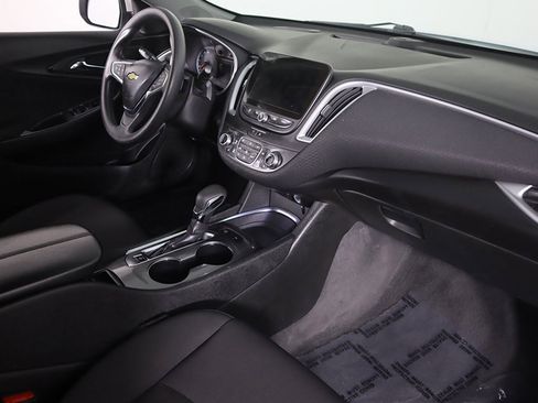 Used 2024 Chevrolet Malibu LT image 24