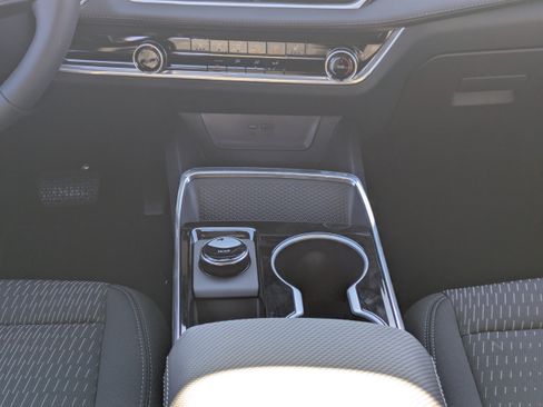 New 2026 Chevrolet Equinox LT FWD image 19