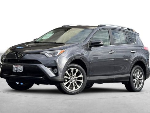 Used 2018 Toyota RAV4 Limited image 2