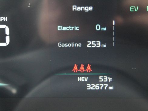 Used 2023 Kia Sportage X-Line image 16