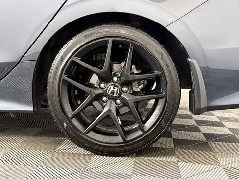 Used 2025 Honda Civic Sport image 11