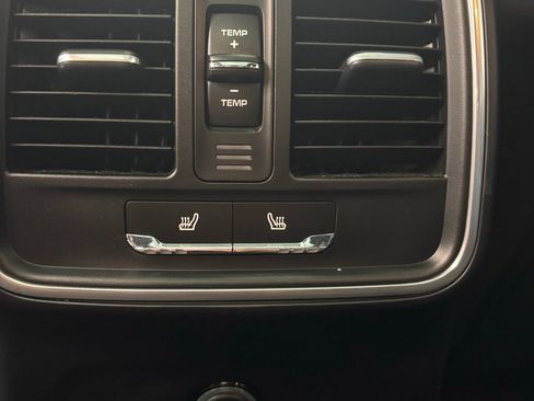 Used 2016 Porsche Macan S image 16