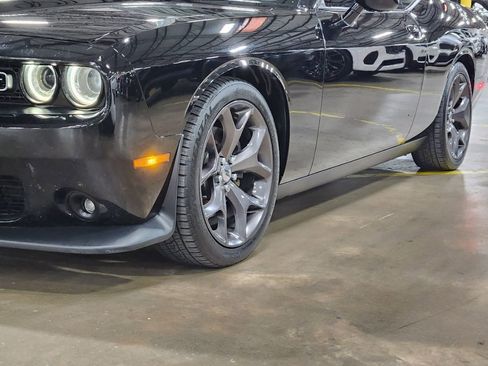 Used 2019 Dodge Challenger GT w/ Driver Convenience Group image 17
