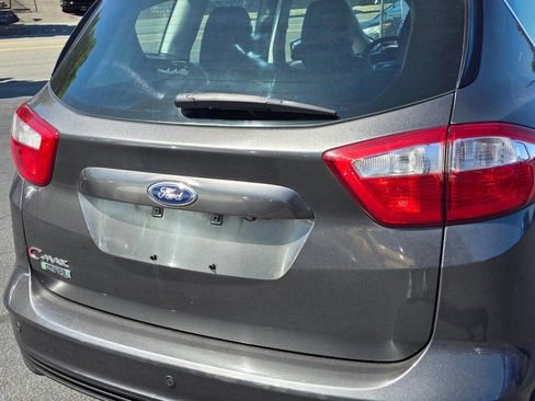 Used 2015 Ford C-MAX Energi SEL w/ Equipment Group 303A FWD image 14