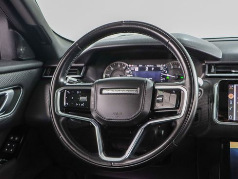 Used 2022 Land Rover Range Rover Velar R-Dynamic S image 12